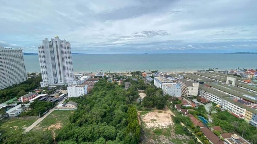 Why Buying Real Estate in Pattaya City Center is a Smart Investment
